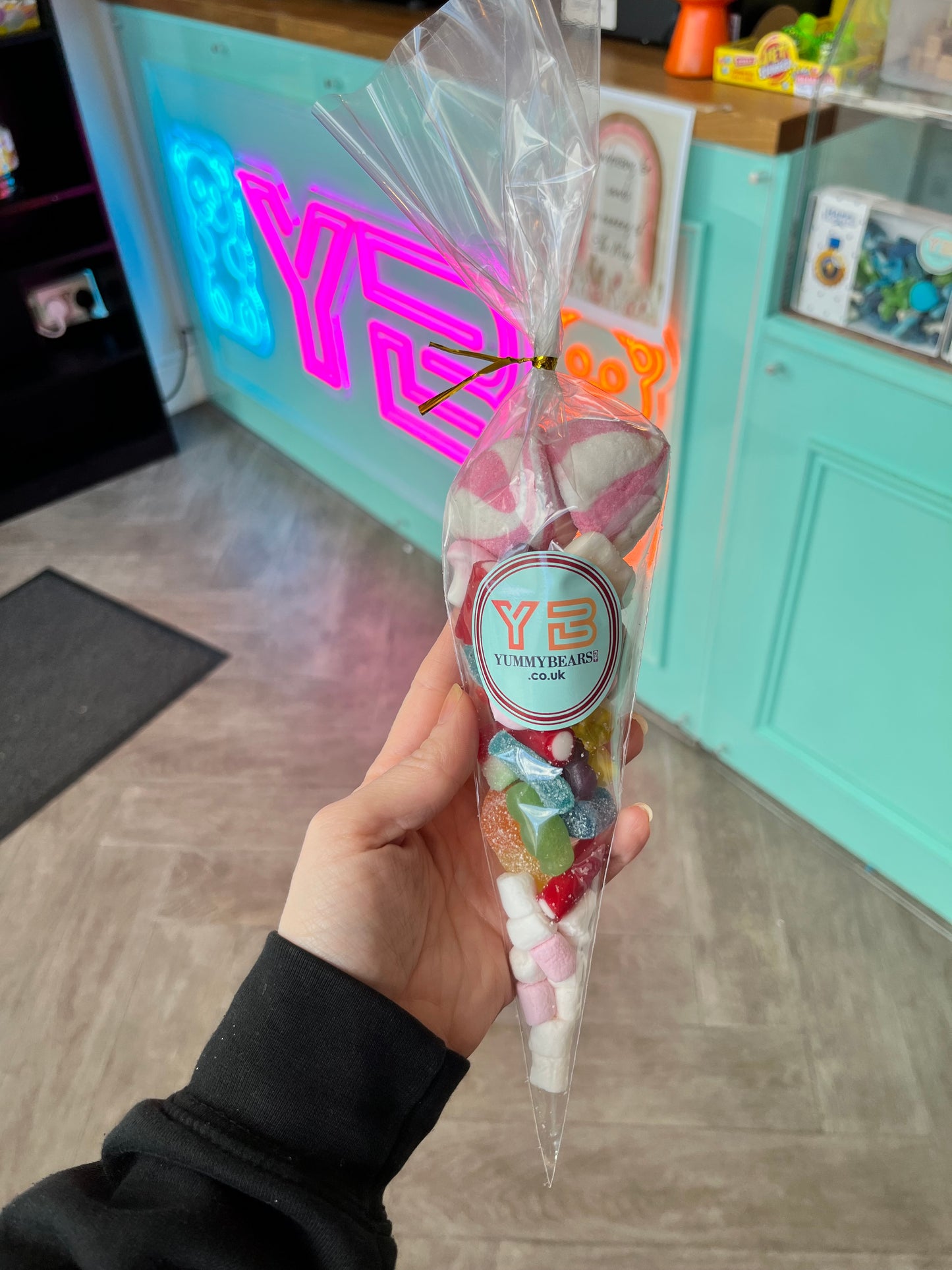 Party sweet cone medium