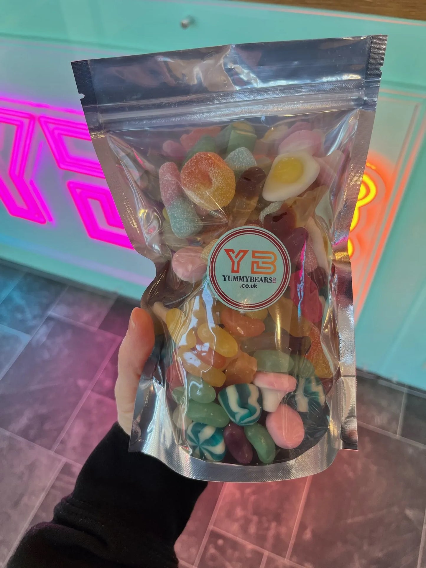 500g fizzy & gummy mixed pick and mix pouch